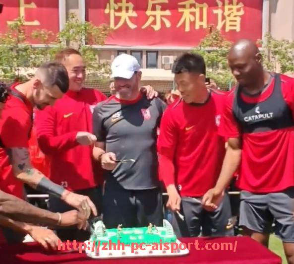 爱体育-世俱杯比赛加时赛策略与规则更新的全面评估与未来方向